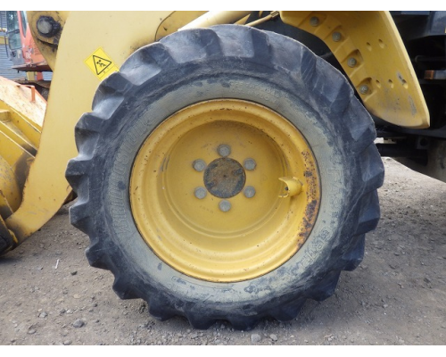 KOMATSU WA40-8