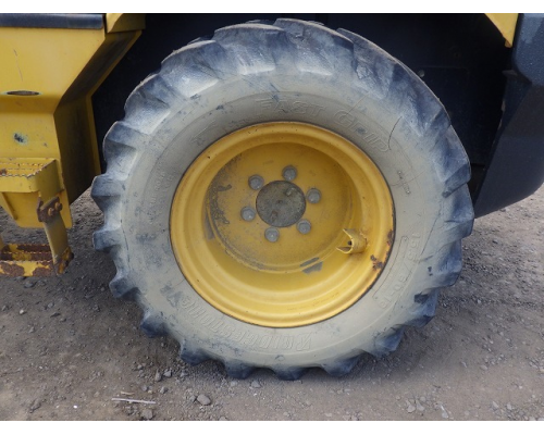 KOMATSU WA40-8