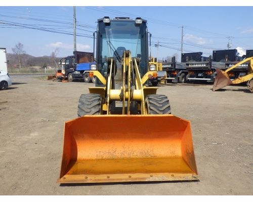 KOMATSU WA40-8