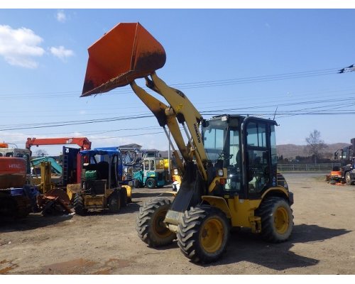 KOMATSU WA40-8