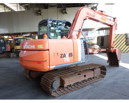 HITACHI ZX70-3