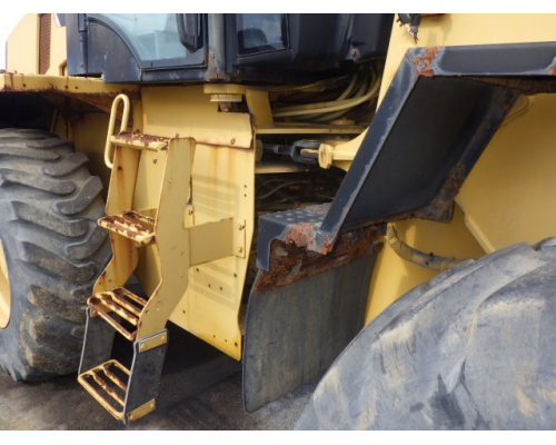 CAT 910K