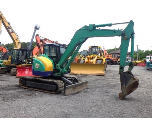 YANMAR VIO70-3