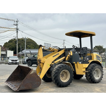 KOMATSU WA40-6N0