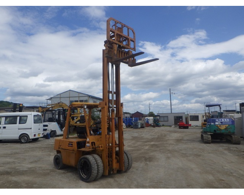 KOMATSU FD25-7