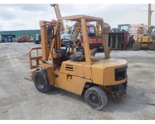 KOMATSU FD25-7