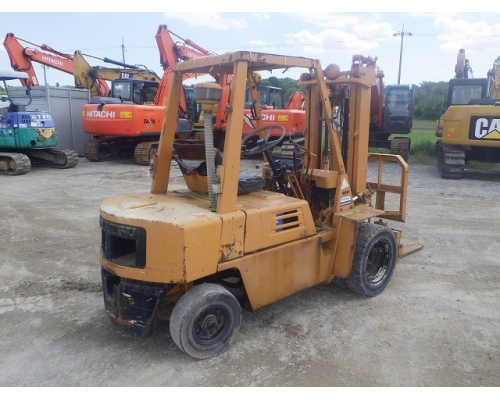 KOMATSU FD25-7