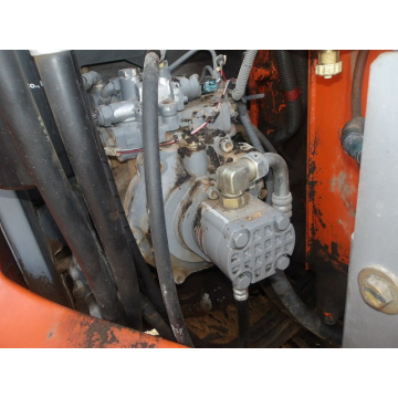 HITACHI ZX135US-3