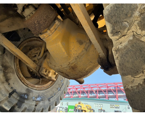 KOMATSU HD325-5