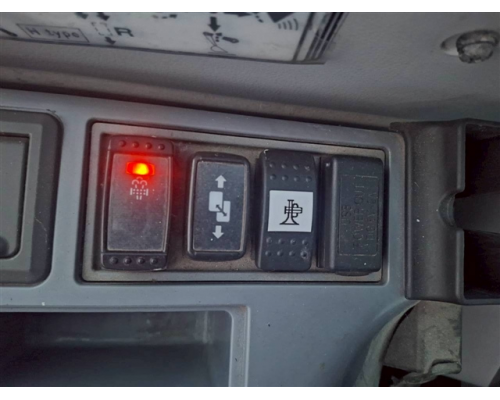 HITACHI ZX890LCH-6