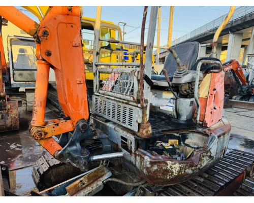 HITACHI ZX35U