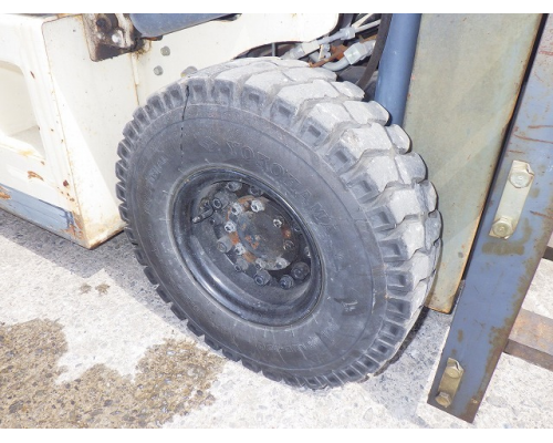 NISSAN NAH01M15
