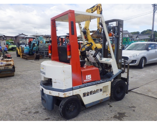 NISSAN NAH01M15
