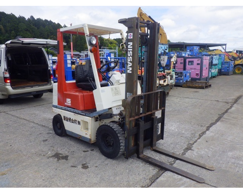 NISSAN NAH01M15