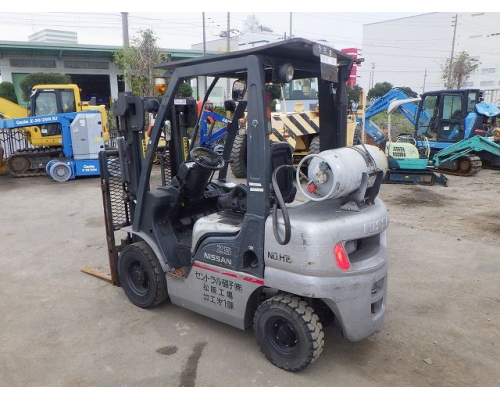 NISSAN UL02A25W