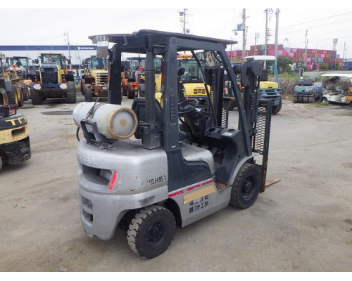 NISSAN UL02A25W