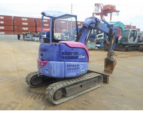 KOMATSU PC28UU-3
