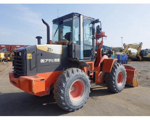 HITACHI ZW120