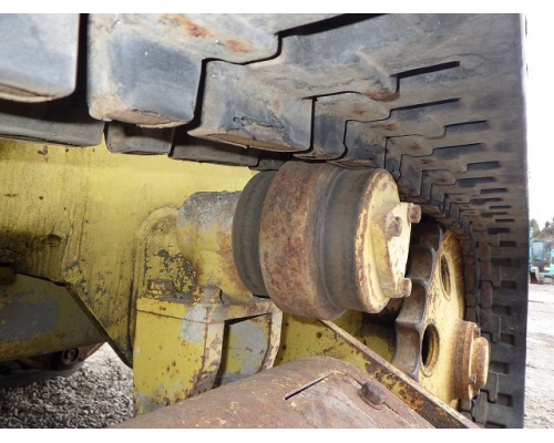 KOMATSU D20A-7