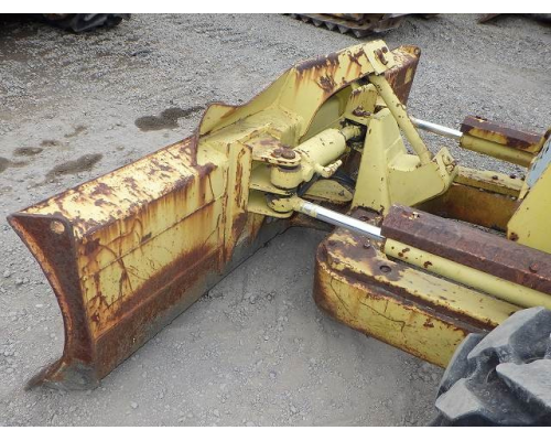 KOMATSU D20A-7