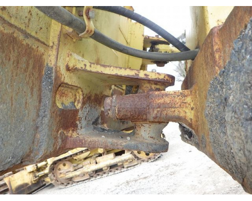 KOMATSU D20A-7