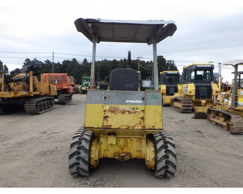 KOMATSU D20A-7