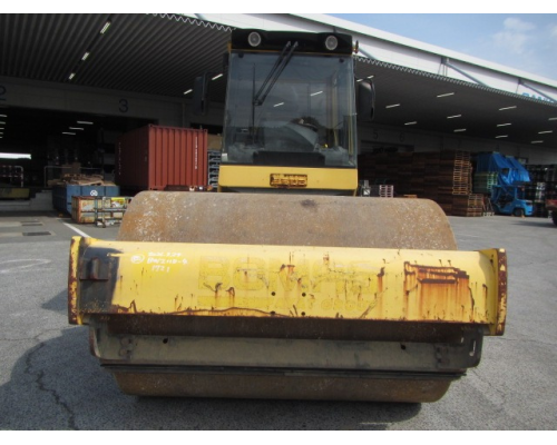 BOMAG BW211D-4