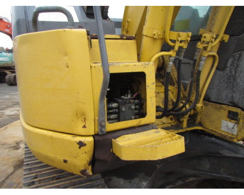 KOMATSU PC128US-2E1