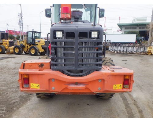 HITACHI ZW100-6