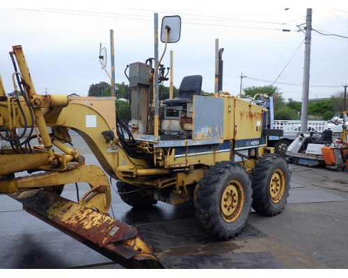 KOMATSU GD405A-2