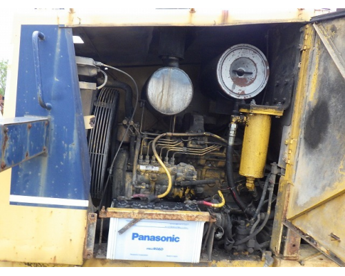 KOMATSU GD405A-2