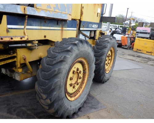 KOMATSU GD405A-2