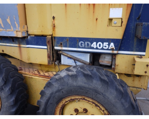 KOMATSU GD405A-2