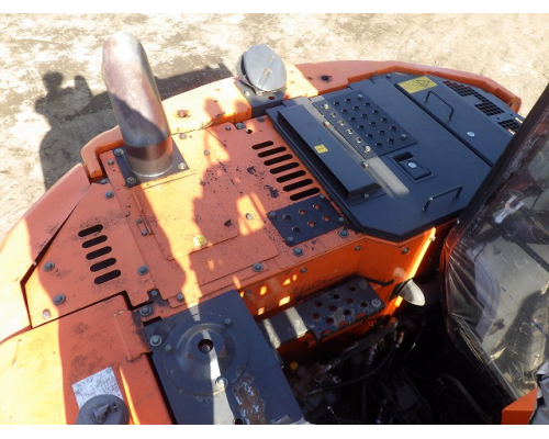 HITACHI ZX135US-5B