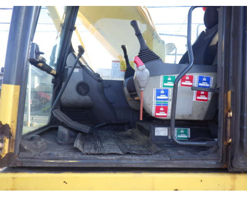 KOMATSU PC200-8N1