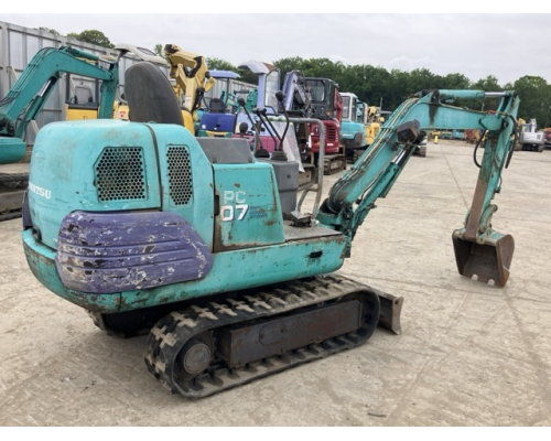 KOMATSU PC07-2