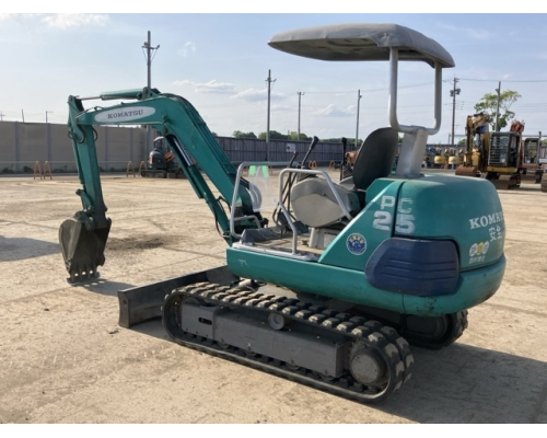 KOMATSU PC25-1