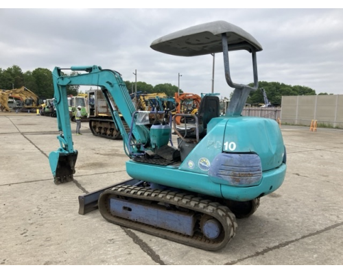 KOMATSU PC10-7E