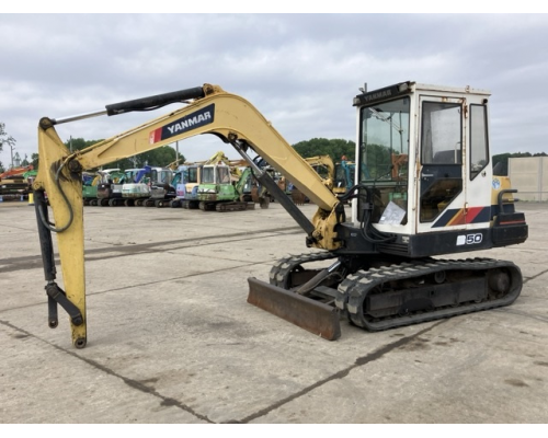 YANMAR B50