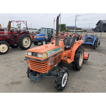 KUBOTA L1-22