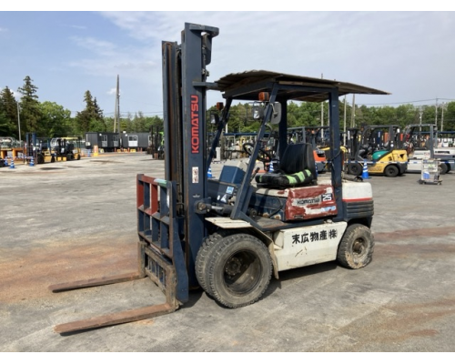 KOMATSU FD25-11