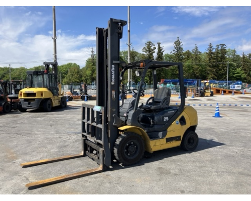 KOMATSU FG25T-16