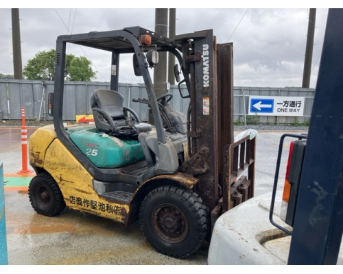 KOMATSU FG25C-16