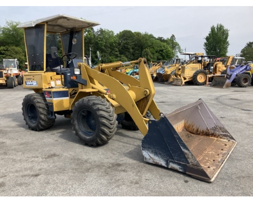 KOMATSU WA40-2