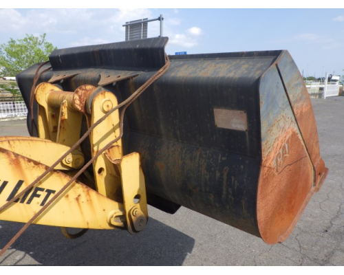 CAT 910K