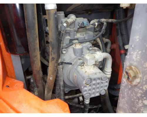 HITACHI ZX135US-5B
