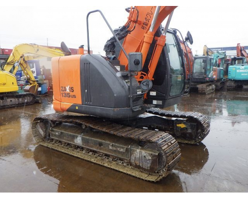 HITACHI ZX135US-5B