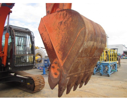 HITACHI ZX135US-5B