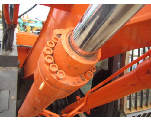 HITACHI ZX135US-5B