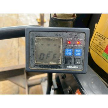 KOMATSU PC30UU-5